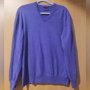 100% Cashmere V Neck Neck Sweater size XL